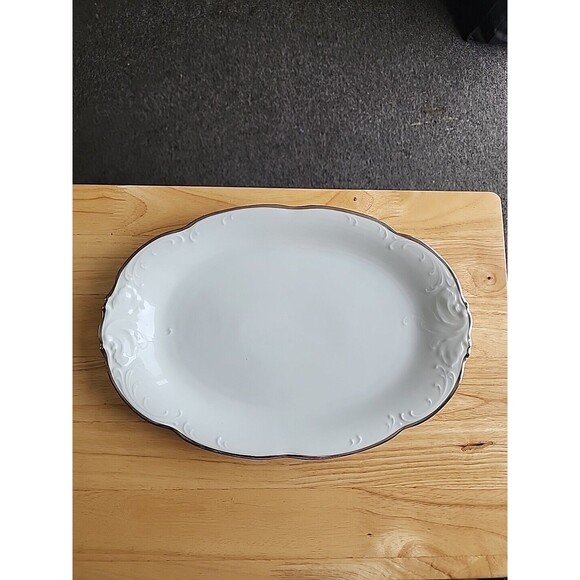 Platin by Wawel 13" Oval Serving Platter White Raised Design Platinum Trm Poland - Picture 1 of 6